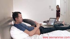 نيك زوجة الاب الممحونة جنس محارم مع ابن زوجها