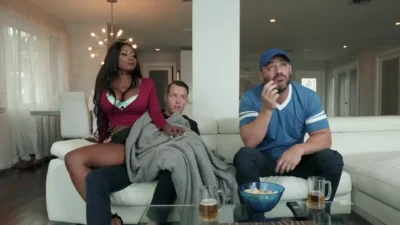 افلام سكسكي دياموند جاكسون تتناك أمام والدها